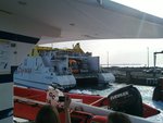 Kurzer Ausflug auf Fuerteventura. Mit der Fähre von Playa Blanca nach Corralejo. Das Velo durfte gratis mit. 20120217_001.jpg