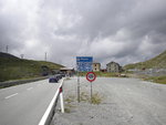 Passo Foscagno, 2291 m.ü.M.. Bis auf 2000 m Wald mit Laubbäumen DSCN2667.JPG